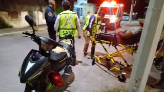 Motociclista lesionada tras choque con ciclista en Calkiní