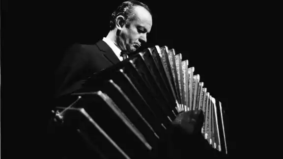 Dentro de las actividades se encuentran proyecciones con episodios especiales de la vida del maestro Astor Dentro de las actividades se encuentran proyecciones con episodios especiales de la vida del maestro Astor