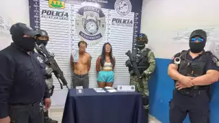 Elementos de la SSP detienen a pareja con narcóticos en Quintana Roo