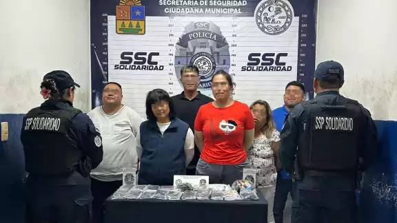 La víctima del robo identificó los objetos robados por el grupo, por lo que fueron detenidos La víctima del robo identificó los objetos robados por el grupo, por lo que fueron detenidos