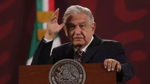 AMLO hará vuelos comerciales y de la Fuerza Área Mexicana en su gira por Centroamérica AMLO hará vuelos comerciales y de la Fuerza Área Mexicana en su gira por Centroamérica