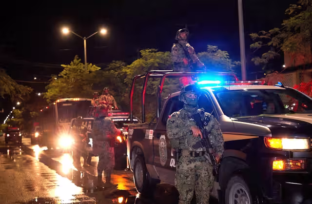 Arribaron vía aérea 100  elementos de las Fuerzas Especiales de Infantería de Marina
