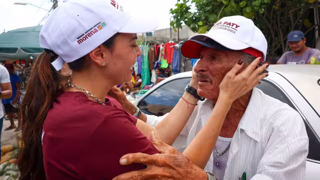 Los tianguis de Cancún recibieron a los candidatos a Alcalde