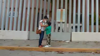 “Las niñas y niños aprenden más cuando el maestro les explica la tarea y las ecuaciones, por ello, el retorno a clases se debe efectuar "