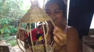   Artesana de Tizimín transforma el bejuco en obras de arte   