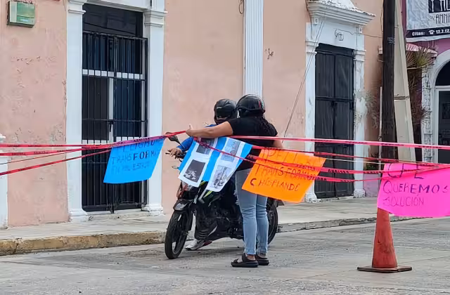 Vecinos de Guadalupe bloquean calles por falta de energía eléctrica
