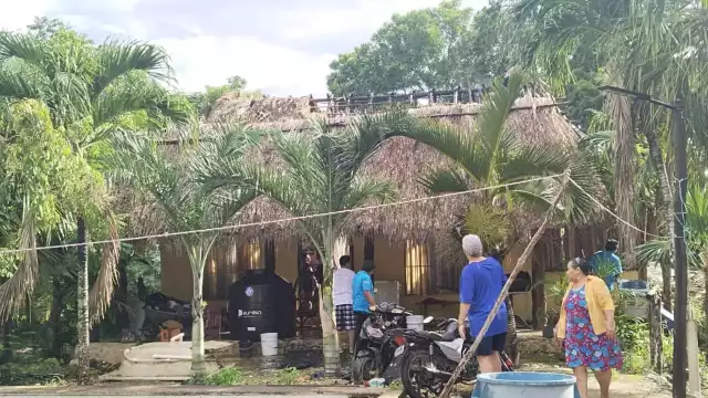 El incendió causó pérdidas materiales en la palapa