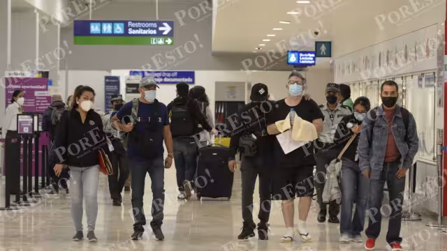 El hombre era custodiado por agentes de la Guardia Nacional y de la Interpol