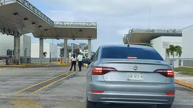 La fila para el acceso a la Zona Libre de Belice se hizo desde la mañana