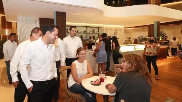 Mauricio Vila inaugura la Plaza City32 que ha generado 800 nuevos empleos