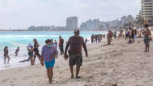 La pandemia por COVID-19 no detiene a turistas de venir a Cancún