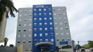 Reactivar lugares atractivos como las playas debe ser el primer paso