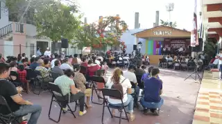 Reunión entre simpatizantes de Morena en Ciudad del Carmen. Foto; Gerardo Can Dzib