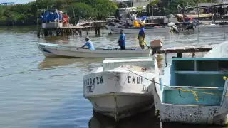 Líder pesquero acusa falta de voluntad por parte de las dependencias para revisar expedientes