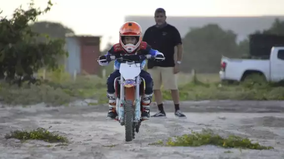 Se ha estado preparando en la pista de la especialidad ubicada en la zona de Playa Norte