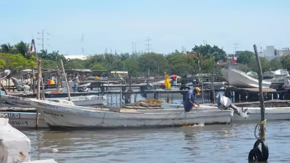 La tromba no causó daño a alguna persona La tromba no causó daño a alguna persona