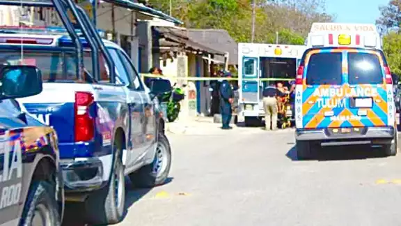 La persona que quedó herida de bala en la colonia 2 de Octubre fue atendida por los paramédicos La persona que quedó herida de bala en la colonia 2 de Octubre fue atendida por los paramédicos
