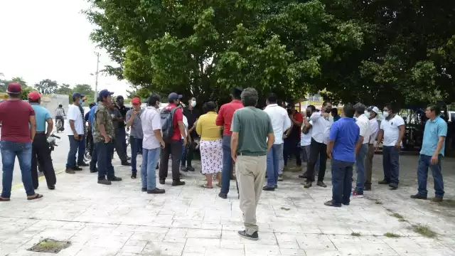 El ómicron es más contagioso y agresivo, pero menos letal, aunque igual de amenazador.