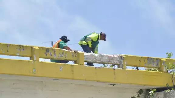 Para el nuevo puente se les está ofrendando los trabajos a las deidades mayas