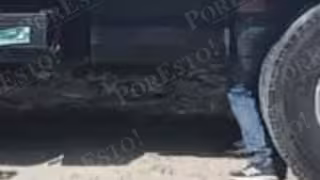 Caja de un camión  de volteo llena de sargazo aplastó a un hombre en Playa del Carmen