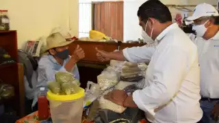 Luis Fernández reitera compromiso con locatarios del mercado Donato Bates Herrera