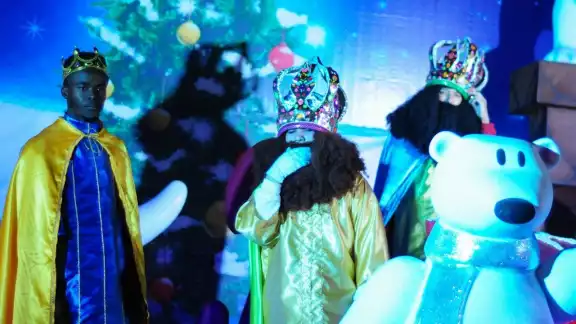 La Epifanía es una festividad que celebra la Iglesia católica el día 6 de enero, en conmemoración de la adoración de los Reyes Magos. La Epifanía es una festividad que celebra la Iglesia católica el día 6 de enero, en conmemoración de la adoración de los Reyes Magos.