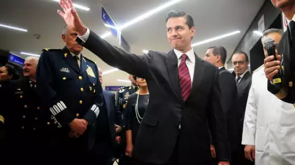 Durante el sexenio de Peña Nieto el Fonadin tuvo varios movimientos de cientos de millones de pesos a proyectos que nada tienen que ver con carreteras Durante el sexenio de Peña Nieto el Fonadin tuvo varios movimientos de cientos de millones de pesos a proyectos que nada tienen que ver con carreteras