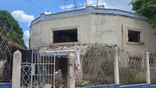 Denuncian en Campeche invasión de predio abandonado en Villas del Río por personas en situación de calle