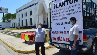 Al adeudo de la empresa es con 100 establecimientos cerveceros en Campeche, Carmen, Champotón y Escárcega.