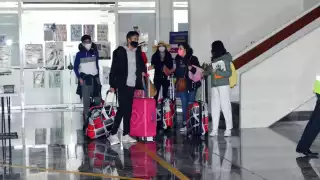 La aerolínea Volaris aumentó dos vuelos y se espera un incremento en noviembre. Foto: Alan Gómez