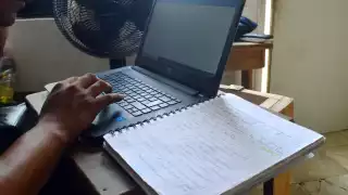 Durante esta semana se buscará un asesión para cambiar la desición del egreso a clases presenciales