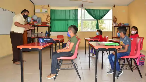 La Secretaría de Educación del Estado determinó la suspensión de las clases en las 135 escuelas La Secretaría de Educación del Estado determinó la suspensión de las clases en las 135 escuelas