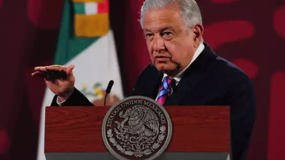 López Obrador detalló que el gasto total del gobierno federal en materia de publicidad asciende a 3 mil millones de pesos López Obrador detalló que el gasto total del gobierno federal en materia de publicidad asciende a 3 mil millones de pesos