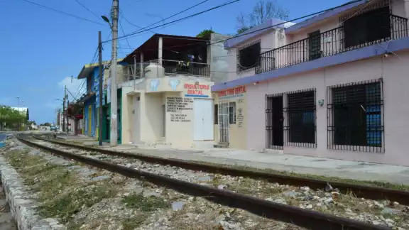 Colectivo acusa al plan de reubicación del Tren Maya de desalojo forzoso de sus hogares