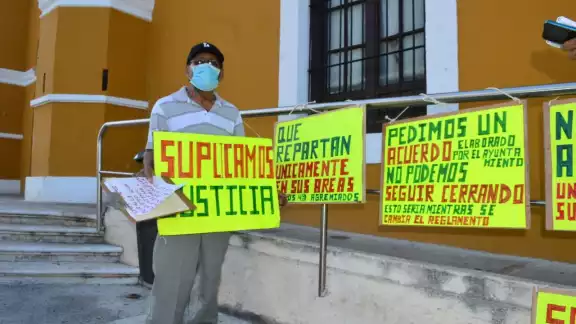 El afectado señala que el problema radica en que no respetan la venta por sectores El afectado señala que el problema radica en que no respetan la venta por sectores