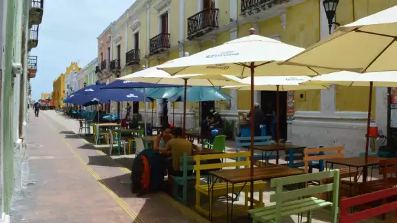 Reducción en los aforos causarán afectaciones económicas en los comercios de Campeche Reducción en los aforos causarán afectaciones económicas en los comercios de Campeche