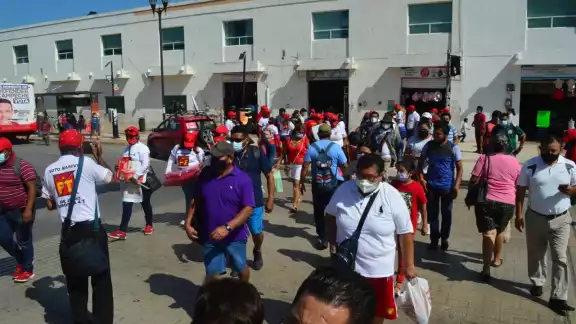 Este sábado las calles de la ciudad de Campeche lucieron abarrotadas