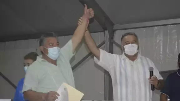 El nuevo Comité Ejecutivo comenzará sus funciones desde esta noche en que fue tomada la protesta