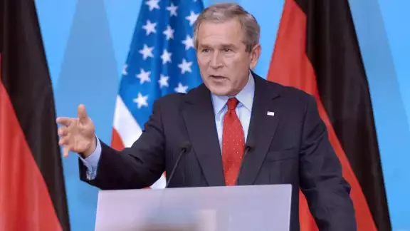 George W. Bush pudo haber sido asesinado por un iraquí en Estados Unidos George W. Bush pudo haber sido asesinado por un iraquí en Estados Unidos