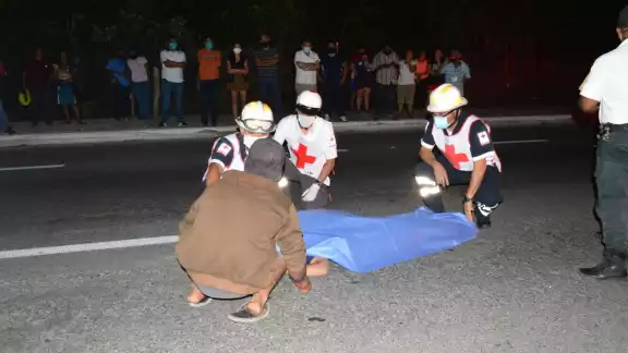 Una mujer perdió la vida al ser atropellada Una mujer perdió la vida al ser atropellada