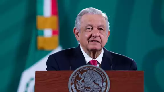El presidente López Obrador aseguró que "no hay problema" en padres de familia y maestros que no quieran volver a las escuelas