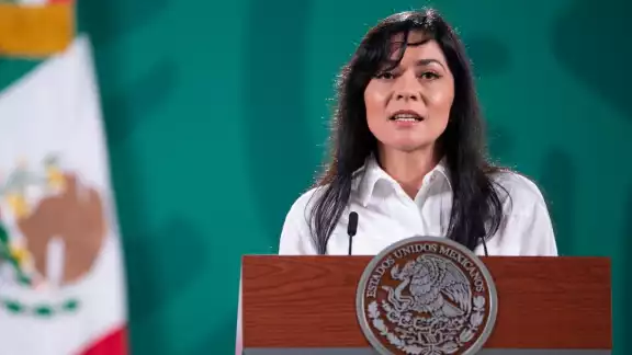 "¿Quién es quién en las mentiras?" por Elizabeth Vilchis "¿Quién es quién en las mentiras?" por Elizabeth Vilchis