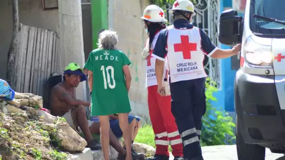 El herido se encontraba ingiriendo bebidas alcohólicas antes de la disputa y continuó con ello tras negarse a recibir atención médica