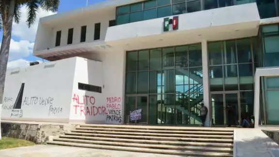 El PRI solicitó mayor vigilancia en su edificio El PRI solicitó mayor vigilancia en su edificio