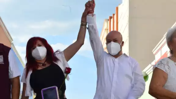 Durante el evento se cumplió con el uso de cubrebocas pero no se respetó la Sana Distancia Durante el evento se cumplió con el uso de cubrebocas pero no se respetó la Sana Distancia