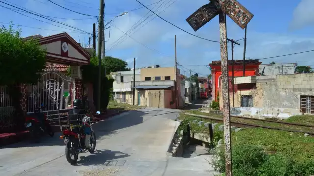 Tren Maya hizo visible un grave problema relacionado con la falta de una vivienda adecuada, destaca Fonatur