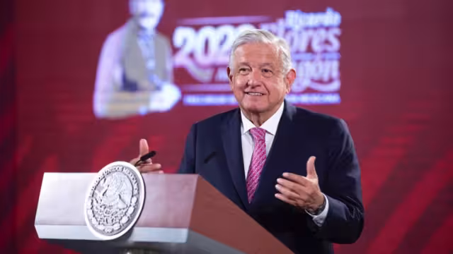 AMLO aseguró que para eliminar el uso del horario de verano se realizará una reforma