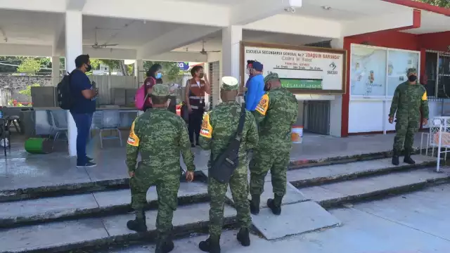 Se han instalado 81 centros de vacunación en el estado de Campeche