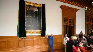 ¿Quién es el pintor yucateco que hizo el retrato presidencial de AMLO? 