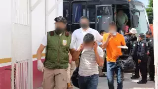 Suman 241 indocumentados arrestados en la Península; buscaban llegar a Cancún: INM